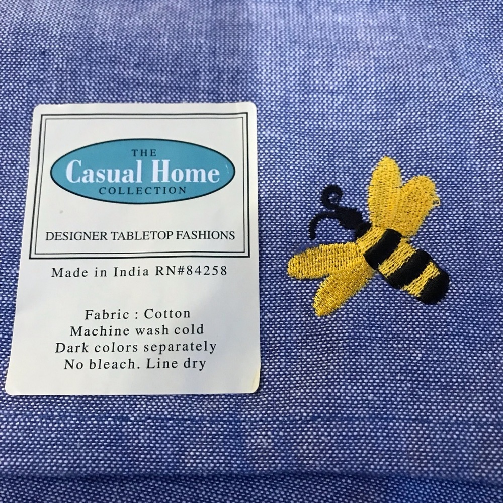 🐝Denim Bumblebee Dinner Napkins - Picture 2 of 3